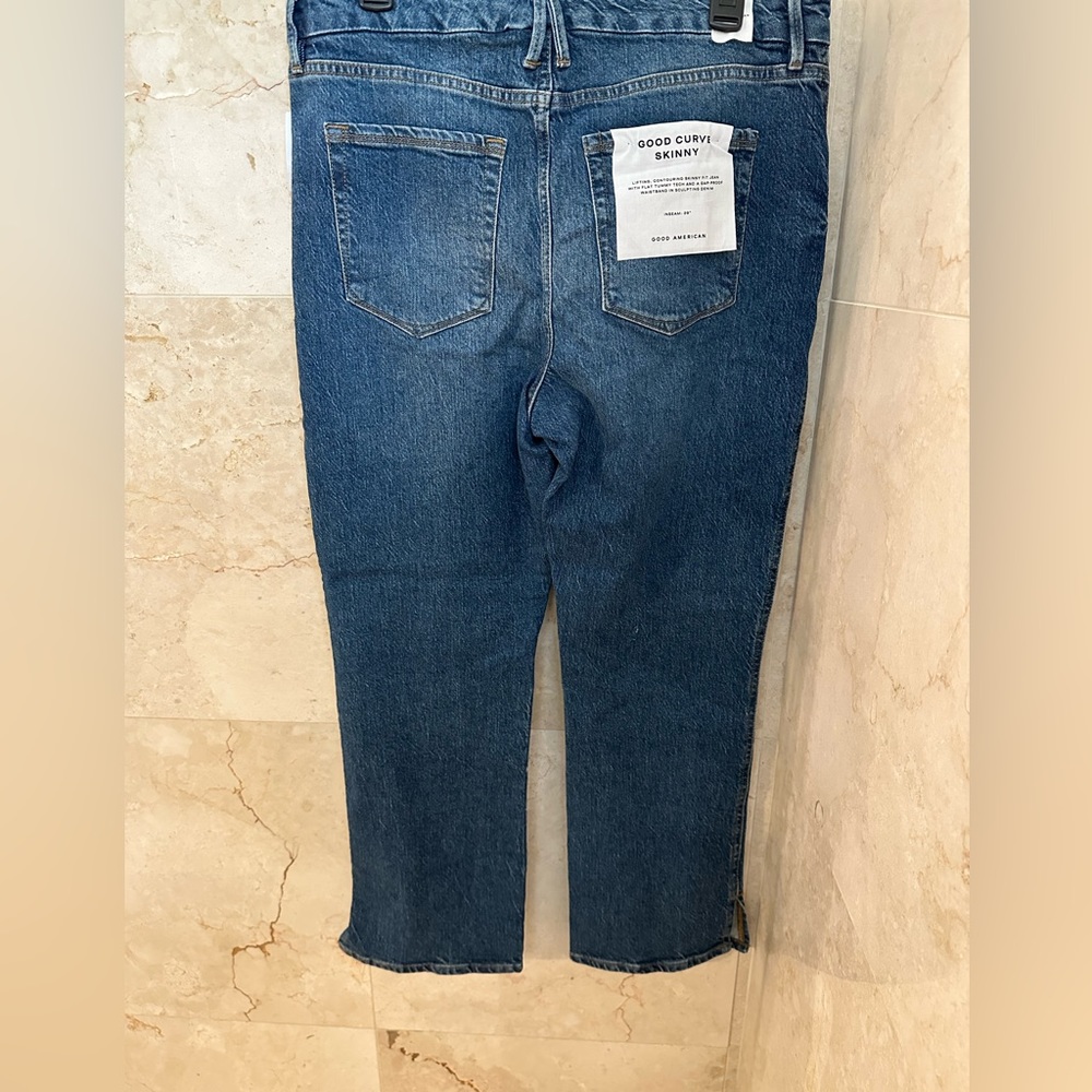 NWT Good American Good Curve Skinny Jeans